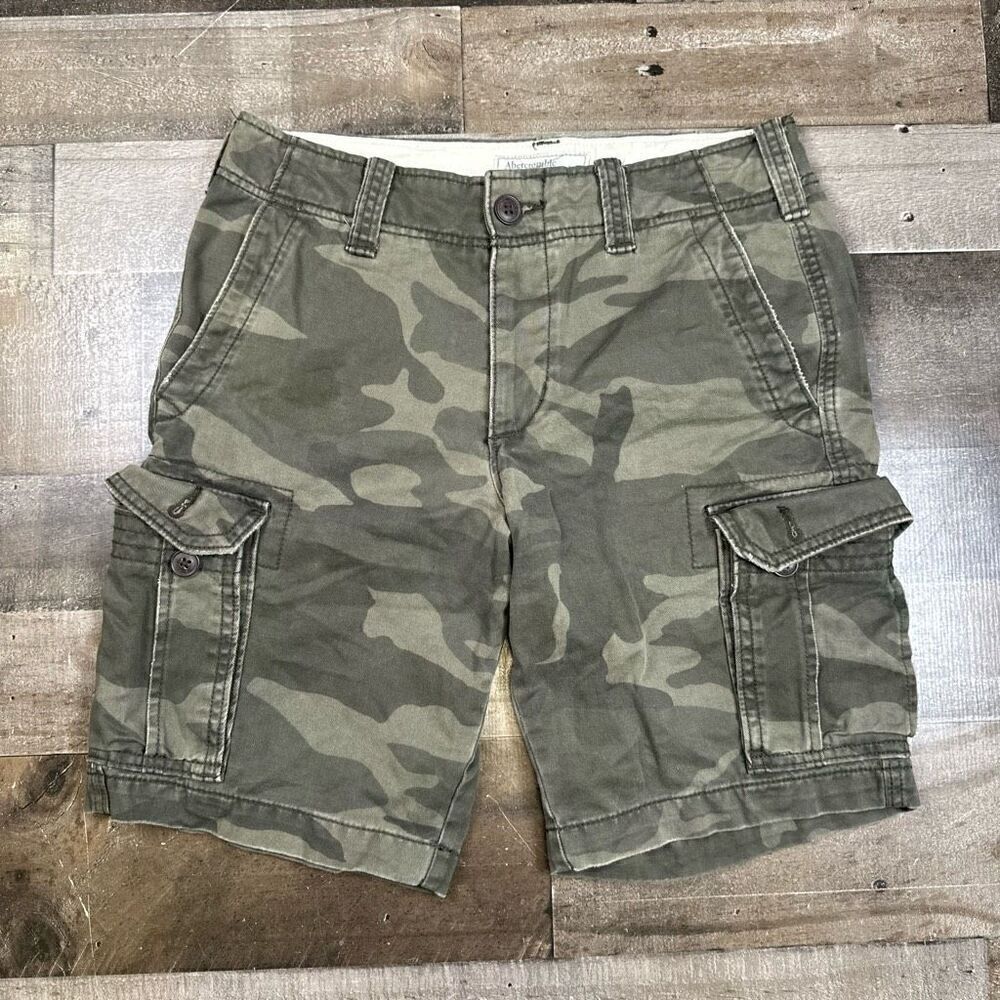 Abercrombie & Fitch Men’s Size 28 Cargo Shorts Military Green Camouflage Vintage